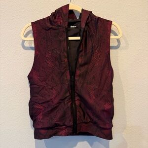Ultracor Burgundy and Black Patterned Vest